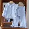 Traje de Dos Piezas para Niña con Rayas Azules, Volantes y Mangas Largas, Nuevo para Primavera y Otoño, Exportación Transfronteriza