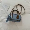 Nova moda outono de 2026, bolsa Boston simples texturizada, bolsa de ombro e transversal vintage de alto valor em formato de travesseiro