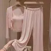 Pijama de camisola rosa estilo dulce con copas en el pecho para mujer, nueva llegada de otoño, conjunto de tres piezas de ropa de estar suave y amigable con la piel, se puede usar al aire libre