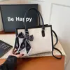 Bolso de Mano de Seda con Bloques de Color de Moda 2025 Nueva Moda Sencillo para el Trabajo Bolso de Hombro Textura de Bloques de Color Elegante Bolso Cruzado