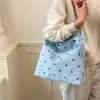 Bolso de hombro casual de lunares estilo japonés a la moda, bolso de nylon de alta calidad de moda para el día a día, bolso cruzado versátil para el uso diario