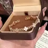 Estilo Tiktok Lujo Ligero Moda Simple Exquisito Flor de Circonita Microincrustada Pulsera Fresca Dulce Joyería Floral