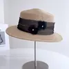 Sombrero de Malla con Flor Elegante de Copa Plana para Mujer Verano Elegante Lujo Ligero Protección Solar Sombrero de Paja Japonés Versátil Protección Solar Sombrero de Copa Moderno