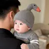 Touca de bebê de ganso bobo em desenho animado, gorro de tricô quente e à prova de vento para outono e inverno para bebês meninos e meninas