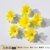 Estoque de fábrica de cabeças de flores artificiais em tons amarelados, flores artificiais para casamento, flores de seda, materiais para acessórios feitos à mão e materiais florais para paisagismo de engenharia atacado