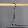 Cabides de Resina para Lojas de Roupas, Cor Café com Textura de Madeira de Alta Qualidade, Tendência para Roupas Femininas, Cabides de Plástico de Marca de Luxo, Marca de Pele