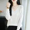 2026 Nuevo Otoño Invierno Estilo Coreano Jersey de Punto Falso de Dos Piezas Patchwork para Mujer Lana de Alta Calidad Hueco Cuello en V Top Base