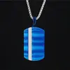 Accesorios populares europeos y americanos: Collar con colgante de etiqueta militar a cuadros cepillados en dos tonos para hombre, elegante y único, de acero inoxidable, estilo hip-hop