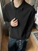 Camiseta de manga larga para hombre con cuello polo Henry, corte holgado, cuello de hombro texturizado, estilo americano moderno para otoño