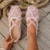 Zapatos Mary Jane de punta redonda para uso diario para mujer con cordones y empeines florales tridimensionales, con diseño de correa elástica cruzada, zapatos de ballet