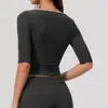 Estilo europeo y americano, ajustado, de secado rápido, top atlético de longitud media para mujer, adecuado para Pilates, yoga, correr y fitness