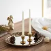 Candelabro dorado retro con forma de flor más vendido de Amazon, un accesorio vintage de estilo francés para fotografía, una decoración de resina