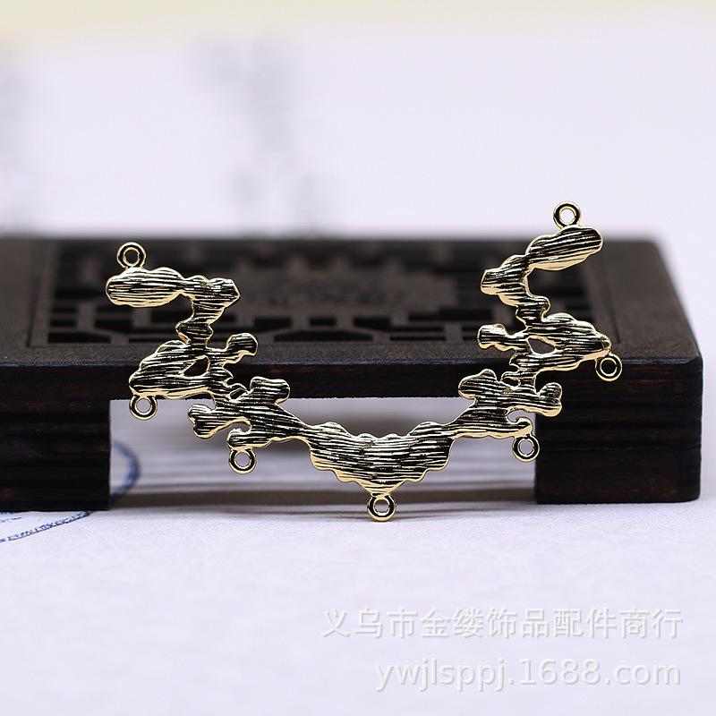 B346