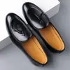 Transfronterizo 48 talla grande otoño nuevo moda elegante hombres slip-on borla zapatos de cuero estilo británico mocasines