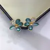 Accesorios DIY de joyería hecha a mano, aretes de perlas, incrustaciones de circonita en color Morandi, exquisita joyería floral, suministro al por mayor