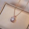 Collar para Mujer, Acero de Titanio Transfronterizo, No se Desvanece, Estilo de Lujo Ligero de Nicho, Diseño de Moda y Versátil, Estilo Fresco y Dulce, Cadena para Clavícula