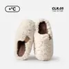 Chinelos de Algodão com Estampa de Vaca para Exportação TPR para Mulheres, Espessos e Quentes, Chinelos de Pelúcia para Casais, Chinelos de Pelúcia Antiderrapantes de Inverno para Homens