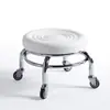 Taburete pequeño con ruedas, taburete bajo, taburete de rodaje silencioso, taburete para caminar para niños, taburete de manicura, taburete de pedicura, taburete para cambiarse de zapatos, herramienta para el cuidado infantil