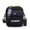 Atacado Bolsa de Ombro Feminina Bolsa da Moda 2020 Lona Coreana Mini Bolsa Transversal para Celular Porta-Moedas Furo para Fone de Ouvido Bolsa Transversal