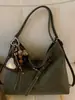 Bolso Tote Estilo Retro para Mujer 2025 Invierno Nueva Moda Gran Capacidad para Viajar de Commute de Aspecto Elegante Bolso de Ocio a la Moda