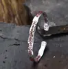 Pulsera de plata de ley S925 con los Cinco Dioses de la Riqueza, de estilo retro chino, con detalles de cinabrio y elementos místicos enfocados en la energía.; un brazalete simple de estilo abierto
