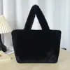 Bolso tote para mujer, bolso de mano de piel sintética de conejo, bolso tote de felpa para mujer otoño/invierno, color caramelo, bolso de hombro y bolso cruzado versátil
