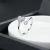 Anel Aberto em Formato de Coração Cravejado de Diamantes para Mulheres, Anel Mais Vendido Transfronteiriço, Design de Nicho de Luxo Leve, Joia de Mão Versátil e Elegante Atacado