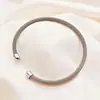 Pulseira de Aço Inoxidável de Alta Costura Personalizada para Mulheres, Joia Versátil de Aço Titânio de Nicho, Acessórios de Luxo Leve