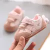Novos Sapatos de Bebê e Criança Pequena Antiderrapantes com Solado Macio para Crianças de 0 a 2 Anos, Sapatos Individuais para Meninas, Sapatos de Princesa Estilo Coreano