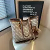 Bolsa de Hombro Tejida con Nuevo Diseño 2026, Bolso de Mano Grande de Capacidad, Bolso Versátil para el Trabajo, Diseño Único, Bolsa de Viaje para Mujer
