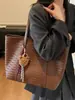 Bolso de Axila para Mujer 2025 Nuevo de Gama Alta Retro de Hombro Único Textura de Bolso de Axila Bolso Tote Grande de Capacidad para Viajes