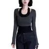 Camiseta feminina de manga longa com gola halter, estilo duas peças emenda, coleção outono 2025, com design que revela a clavícula, um top único e que emagrece
