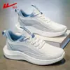 Zapatillas para hombre Warrior 2026 otoño nuevo zapatos de malla transpirable ligeros zapatos casuales de suela blanda zapatillas para correr