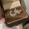 Nuevos Pendientes de Flor Hueca Dulces de Verano Pendientes para Mujer Populares de Gama Alta Diseño de Nicho Pendientes de Gama Alta para Mujer