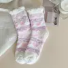 Meias Novas de Fleece de Coral para Outono e Inverno para Mulheres, Meias de Chão, Espessadas e Quentes para o Inverno, Meias para Casa e Maternidade, Meias Zhuji, Transfronteiriças