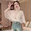 Camisa Feminina de Crochê Renda Francesa Manga Curta Verão 2026 Nova Super Bonita Solta Emagrecedora Proteção Solar Saída de Praia