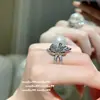 Huang Qingran Recomenda Cinco Colares de Pedra Preciosa Pena de Cristal, Joias de Alto Padrão e Brincos Dinâmicos de Pena com Diamantes Brilhantes