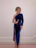 Outono 2024 Novo Sexy Elegante Cor Sólida Camurça Gola Assimétrica Ombro Aberto Fenda Alta Design Vestido de Banquete Mulheres