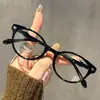 Gafas Nerd Vintage Saturno para Mujer con Opciones de Graduación, Montura Ovalada Reina Madre para un Look Natural