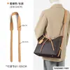 Feito com cuidado, este é adequado para a bolsa interna Carryall Nano, a bolsa interna de papel DuPont mini da LV e como forro à prova d'água para suporte de bolsa.