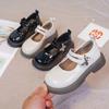 Moda Outono 2024 Nova para Meninas Sapatos de Bico Redondo Estilo Coreano Sapatos de Princesa com Sola Macia Sapatos Infantis Atacado