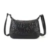 Bolsa Transversal de Ombro Único Feminina Modelo Novo 2026, Couro Macio Gravado, Bolsa para Mãe de Meia-Idade e Idosa, Bolsa de Braço Casual Retro para o Dia a Dia