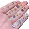 Fuerte Retención de Color Chapado en Oro de 14K Incrustaciones de Circonita Soporte de Copo de Nieve Flor de Cuatro Hojas Porta Cuentas de Flor de Ciruelo Accesorios para Joyería de Cuentas DIY