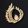 Nuevo Broche de Alas de Ángel de Cristal Degradado Elegante Pin de Solapa de Lujo Ligero Accesorio para Traje Sensación de Alta Gama
