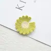Bordados em tapeçaria residual adesivos de tecido de crisântemo acessórios de cabelo feitos à mão material para adereços de cabeça acessórios para joias DIY Acessórios para roupas sapatos e chapéus Atacado
