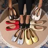 Comercio Exterior Zapatos Casuales de Piel Suave para Mujer Rojo Tacón Oculto Punta Dividida Estilo Nuevo para Mujer Suela Suave Zapatos Mary Jane Individuales Absolutamente Hermosos Zapatos