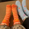 Falda de Bikini 3D de Dibujos Animados Australiana de Lana Peculiar, Calcetines de Casa de Pez Payaso, Calcetines Lindos para Dormir, Calcetines de Felpa Cálidos de Media Pantorrilla para Otoño e Invierno