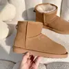 Botas de nieve clásicas para hombre y mujer con forro de piel de oveja, cálidas y antideslizantes, piel genuina, forradas de lana, corte medio-bajo, disponibles en tallas grandes