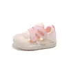 Zapatos de Caminar Calados para Niños 2025 Verano Nuevo Estilo Mallas Finas para Niñas Zapatos Planos de Malla para Bebés Suela Suave