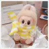 Primera, Segunda y Tercera Generación Labubu 17cm Labubu Sentado Fiesta Ropa de Bebé Imitación de Visón Suéter de Color Sólido Bufanda Sombrero